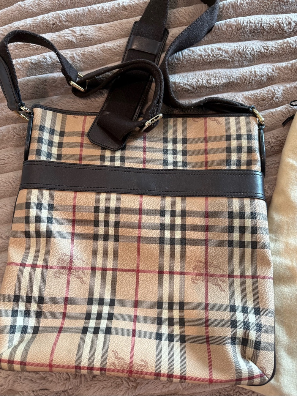 AUTHENTIC Burberry oversized cross body with adjustable strap.